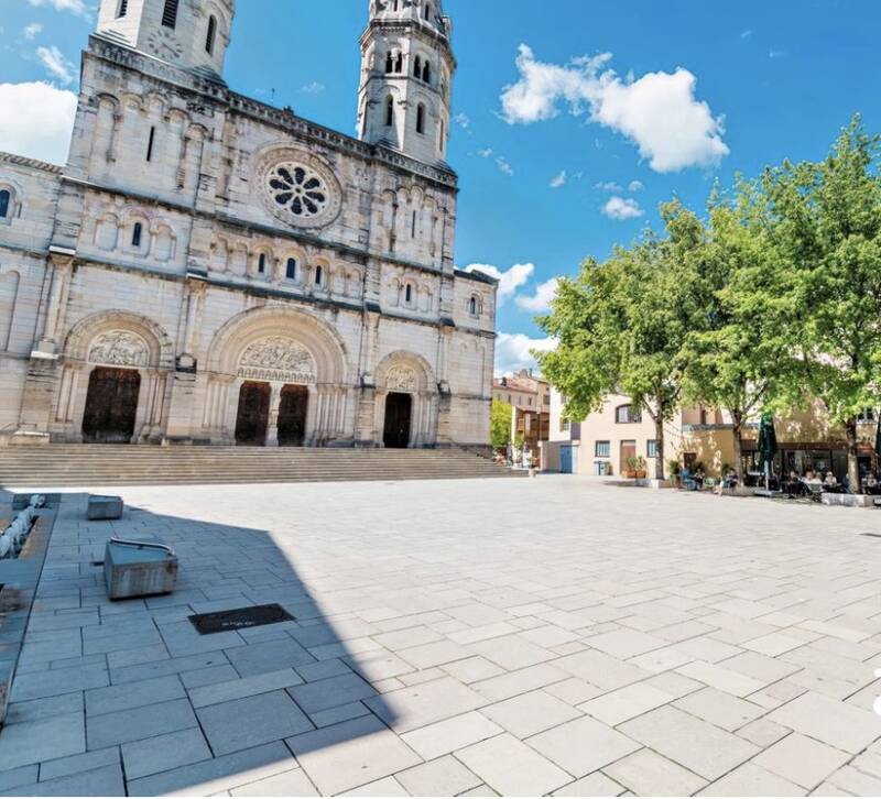 Mâcon (71000)