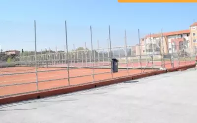 Fréjus (83600)