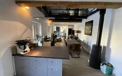 Avec Studio Annecy (74000)