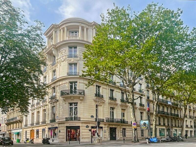 Paris 8E