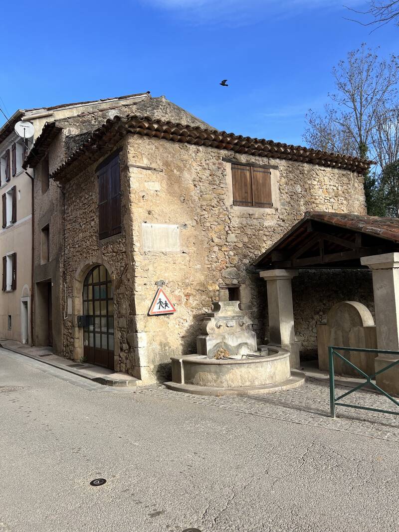 Correns (83570)