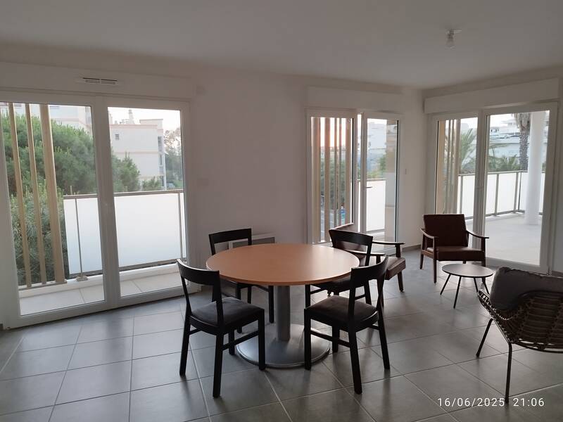 Fréjus (83600)