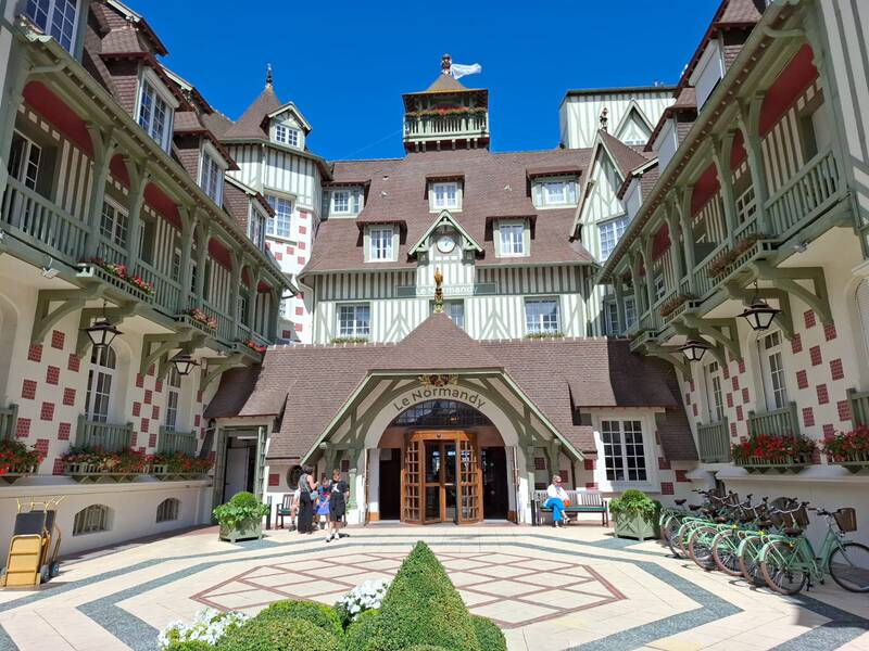 Deauville (14800)