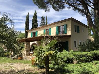 Vente maison 6 pièces Bagnols-en-Forêt (83600)
