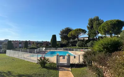Antibes (06600)