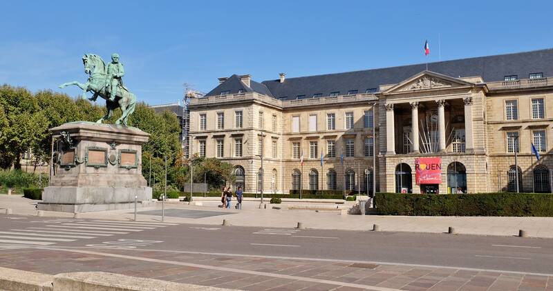 Rouen (76000)