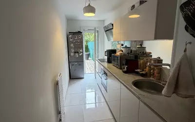 Fréjus (83600)