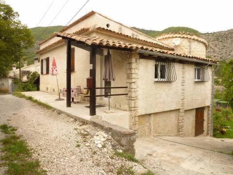 Entrevaux (04320)