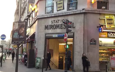 Paris 8E