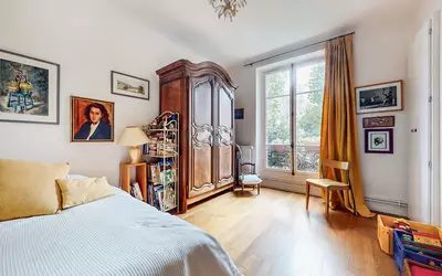 Paris 9E