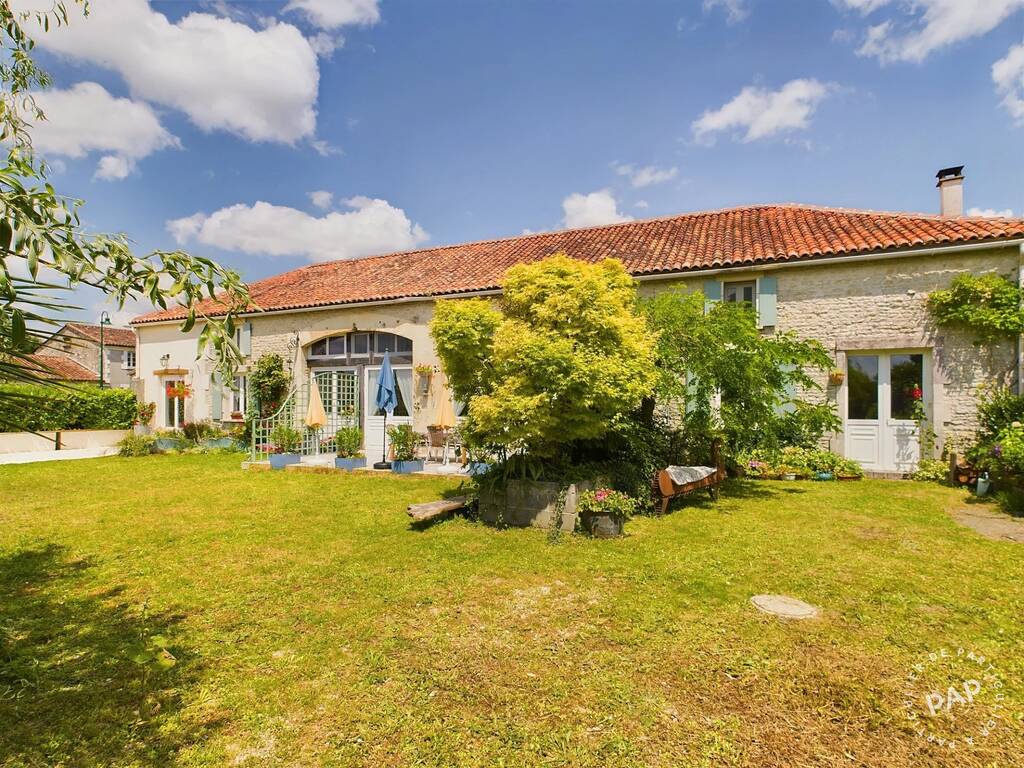 Vente maison 290 m² Bresdon (17490)