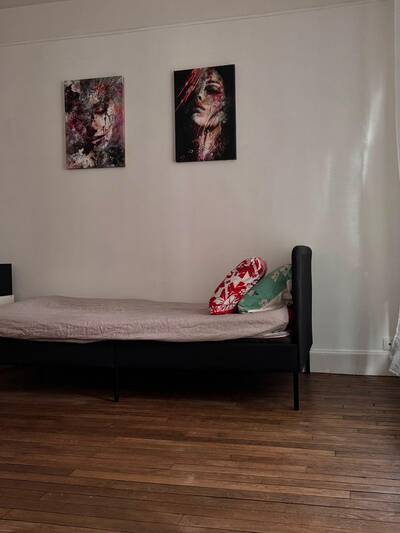 Location appartement studio Paris 18e