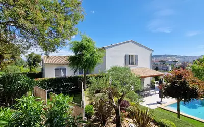 Cannes (06150)