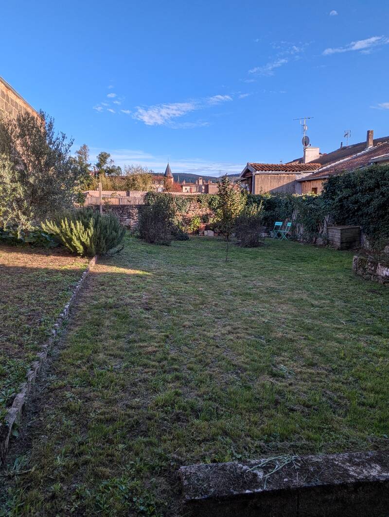 Cluny (71250)