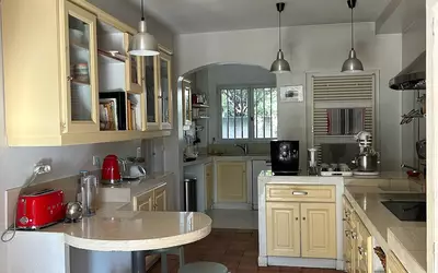 Maison 7 pièces 211 m² · à Avignon · 211 m² · 395 000 €