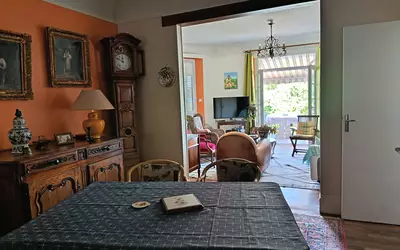 Provins (77160)