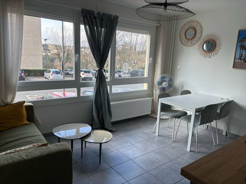 Oullins (69600)