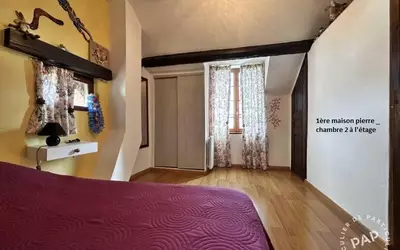 - Un Lot De 2 Maisons