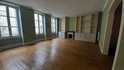 Vente maison 4 pièces Saint-Jean-d'Angély (17400)