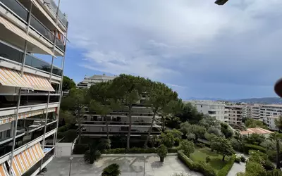 Antibes (06600)