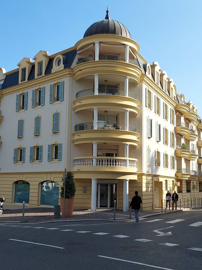 Hyères (83400)