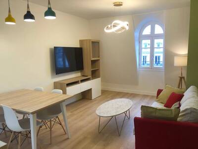 Location appartement 2 pièces Paris 8e