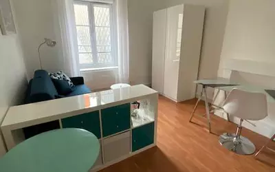 Nantes (44000)