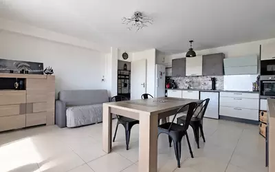 Toulon (83000)