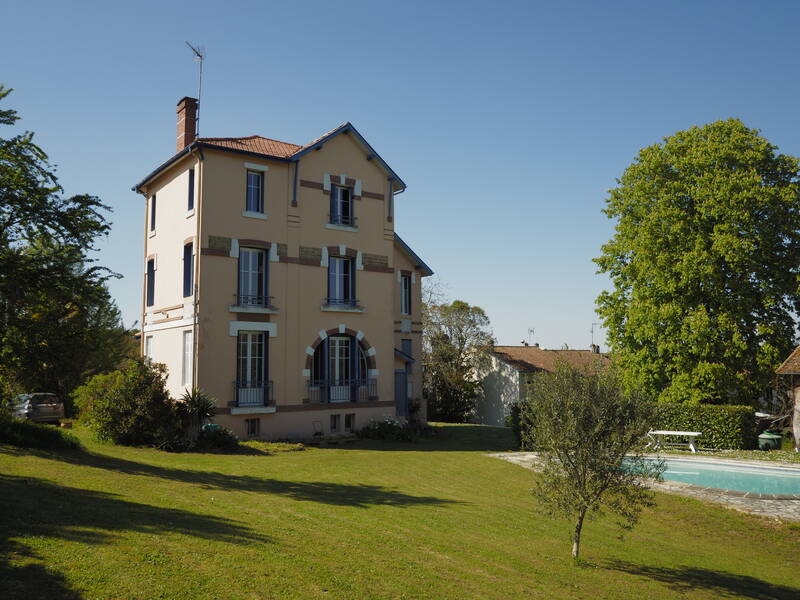 Aire-Sur-L'adour (40800)