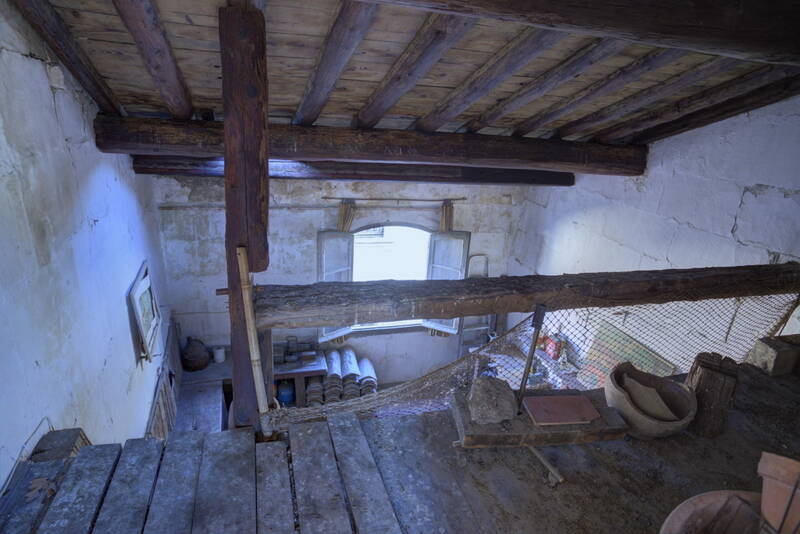 Arles (13104)