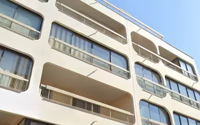 Fréjus (83600)