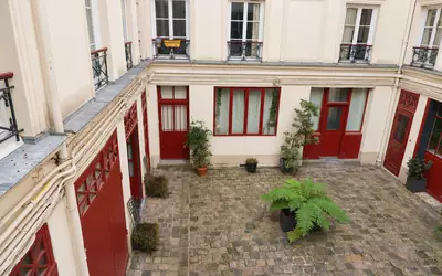 Paris 9E