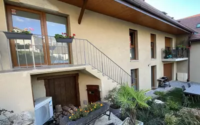 Avec Studio Annecy (74000)