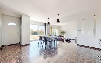 (Dont Appartement T2) Réalville (82440)