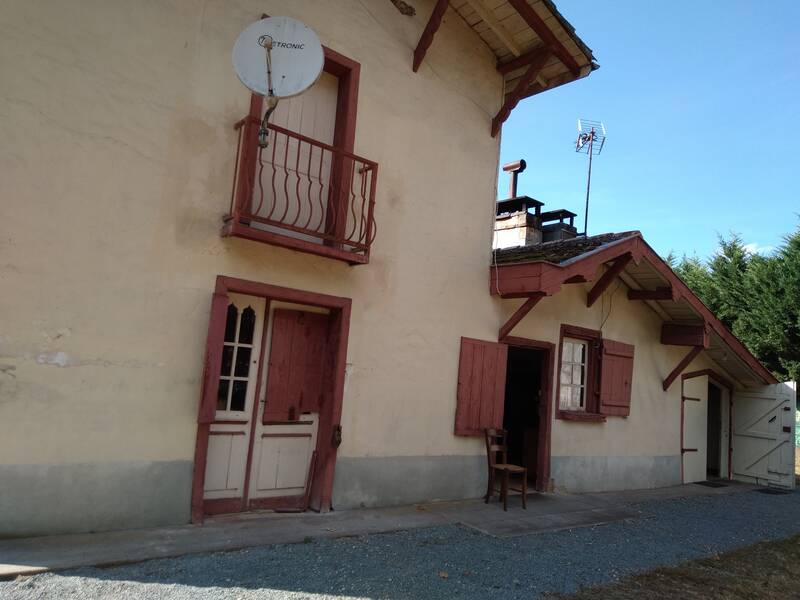 Goualade-Une Affaire À Saisir-Maison À Rénover Entièrement Près De Bazas-