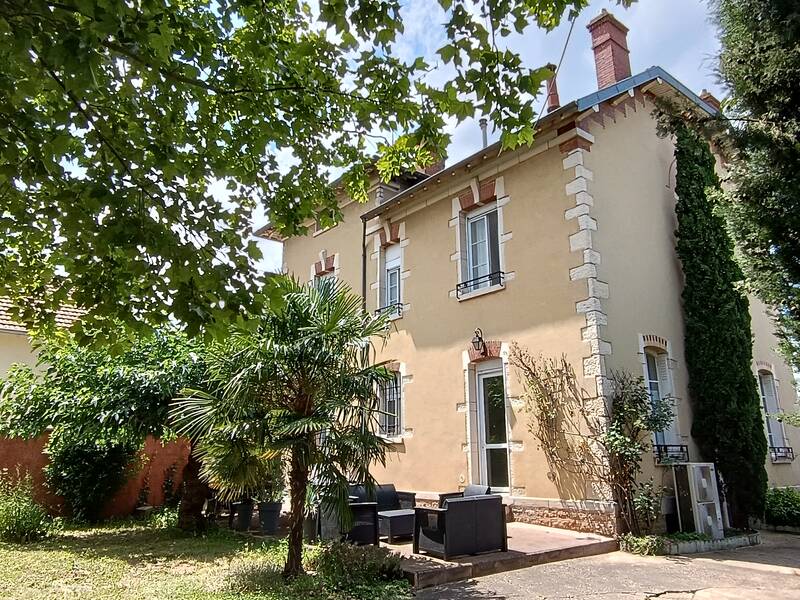 Mâcon (71000)