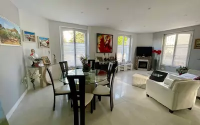 Fontainebleau (77300)