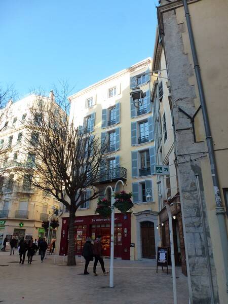Toulon (83000)