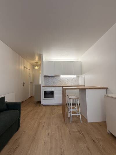 Location appartement studio Paris 17e