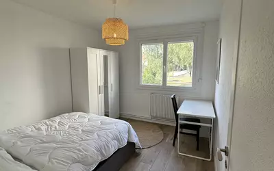 Nantes (44000)
