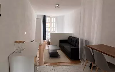 Nantes (44000)