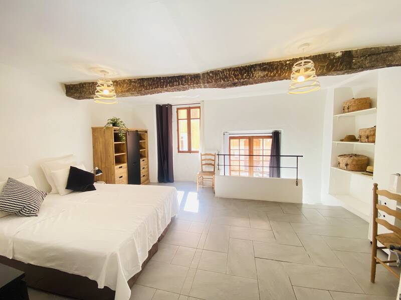 Cabris (06530)