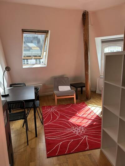 Location appartement studio Paris 8e