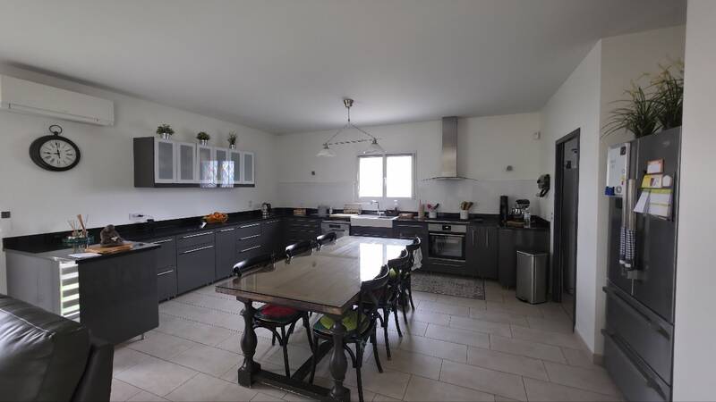 Vayres (33870)