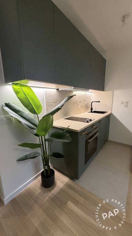 Location meublée studio 30 m² Suresnes (92150) photo 2