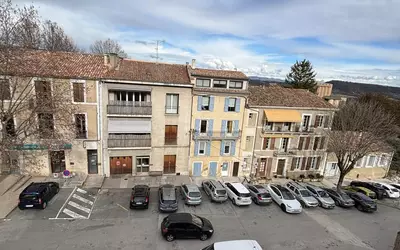 Forcalquier (04300)