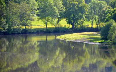 Un Bijou À La Campagne A 40 Kms De Gueret Dans Un Village Authentique.