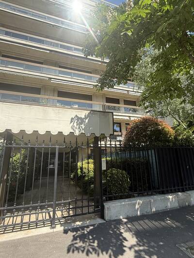 Location appartement studio Neuilly-sur-Seine (92200)