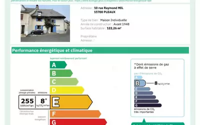 Maison 6 pièces 120 m² · à Pleaux · 120 m² · 63 000 €