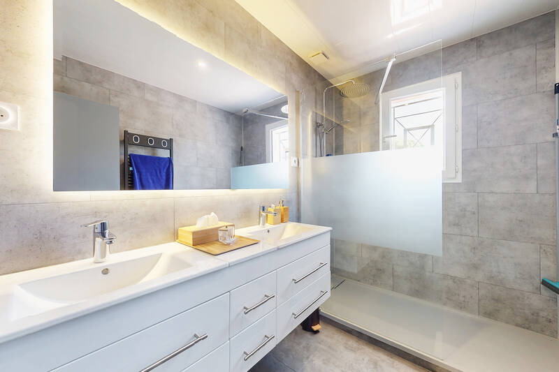 Gujan-Mestras-Avec Studio Indépendant De 15M2-